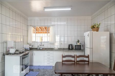 Casa à venda com 240m², 5 quartos e 3 vagasCozinha