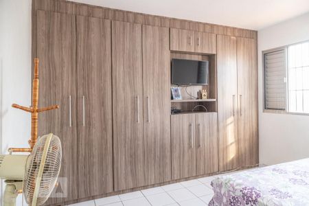 Casa à venda com 240m², 5 quartos e 3 vagasQuarto 2