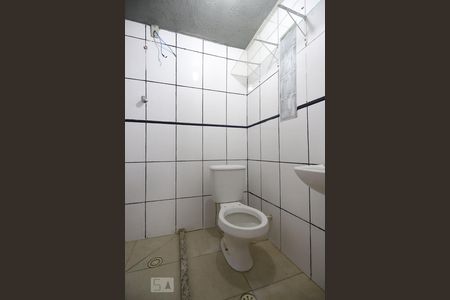 Casa para alugar com 72m², 2 quartos e sem vagaBanheiro