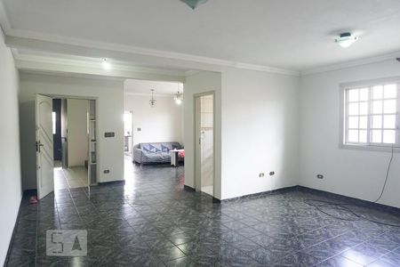 Sala de Estar de casa para alugar com 3 quartos, 200m² em Burgo Paulista, São Paulo