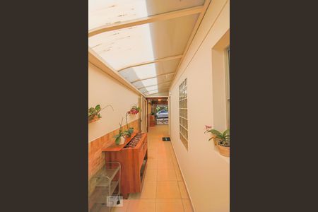 Casa para alugar com 125m², 2 quartos e 2 vagas Casa para alugar com 125m², 2 quartos e 2 vagasCorredor