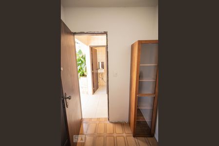 Casa para alugar com 125m², 2 quartos e 2 vagas Casa para alugar com 125m², 2 quartos e 2 vagasEscritorio