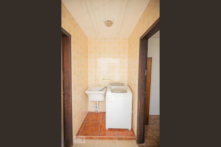 Casa para alugar com 125m², 2 quartos e 2 vagas Casa para alugar com 125m², 2 quartos e 2 vagasLavanderia