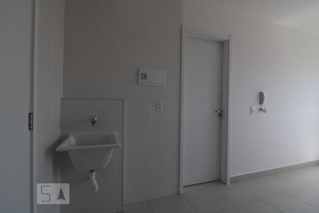 Tanque de apartamento para alugar com 1 quarto, 27m² em Jardim Adutora, São Paulo