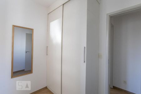 Apartamento à venda com 60m², 3 quartos e 1 vagaQuarto 2