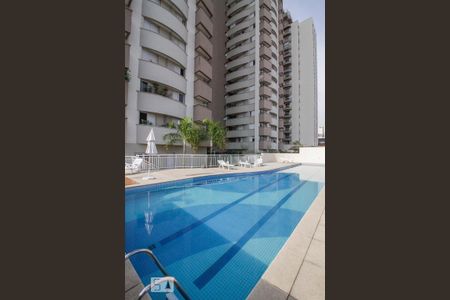 Apartamento à venda com 60m², 3 quartos e 1 vagaÁrea comum - Piscina