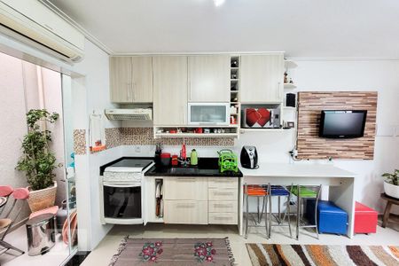 Cozinha de casa de condomínio para alugar com 2 quartos, 60m² em Vila Santa Isabel, São Paulo