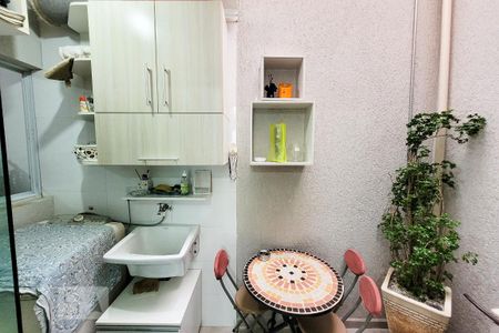 Casa de condomínio para alugar com 60m², 2 quartos e 1 vagaÁrea de Serviço