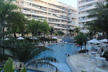 Apartamento à venda com 92m², 3 quartos e 2 vagasÁrea Comum - Piscina