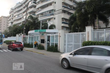 Apartamento à venda com 92m², 3 quartos e 2 vagasFachada