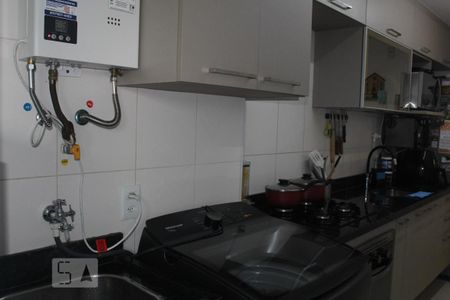 Apartamento à venda com 92m², 3 quartos e 2 vagasCozinha