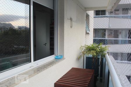 Apartamento à venda com 92m², 3 quartos e 2 vagasVaranda