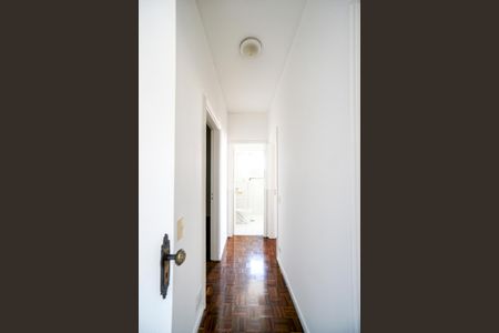 Apartamento à venda com 146m², 3 quartos e 2 vagasCorredor dos quartos