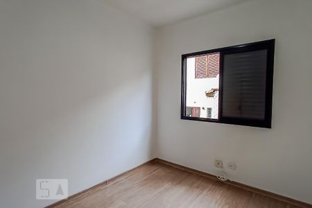 Quarto de apartamento à venda com 3 quartos, 69m² em Jardim Tupanci, Barueri