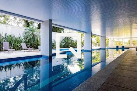 Apartamento para alugar com 135m², 1 quarto e 1 vagaPiscina Coberta