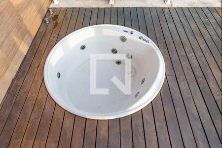 Apartamento para alugar com 135m², 1 quarto e 1 vagaSpa - Deck