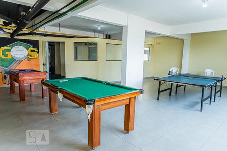 Apartamento à venda com 50m², 2 quartos e 1 vaga Apartamento à venda com 50m², 2 quartos e 1 vagaSalão de jogos
