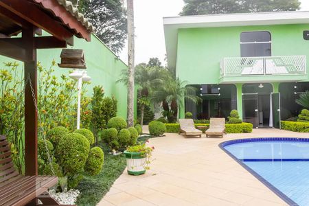 Casa para alugar com 1240m², 5 quartos e 8 vagasPiscina