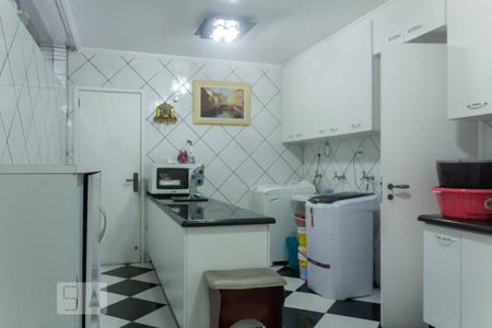 Casa para alugar com 1240m², 5 quartos e 8 vagasÁrea de Serviço