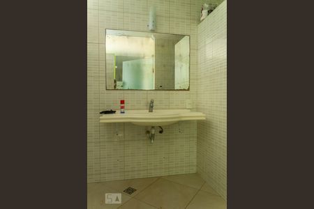 Casa para alugar com 1240m², 5 quartos e 8 vagasBanheiro Piscina 2