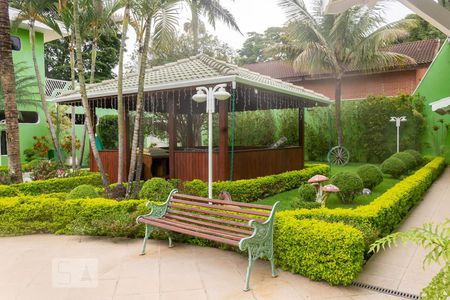 Casa para alugar com 1240m², 5 quartos e 8 vagasÁrea Externa