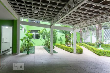 Casa para alugar com 1240m², 5 quartos e 8 vagasGaragem