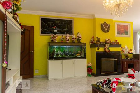 Sala de TV de casa à venda com 5 quartos, 1240m² em Socorro, São Paulo