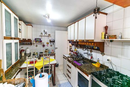 Casa de condomínio à venda com 190m², 3 quartos e 2 vagas Casa de condomínio à venda com 190m², 3 quartos e 2 vagasCozinha