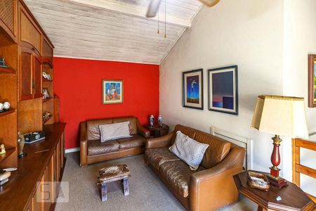 Casa de condomínio à venda com 190m², 3 quartos e 2 vagas Casa de condomínio à venda com 190m², 3 quartos e 2 vagasTerraço