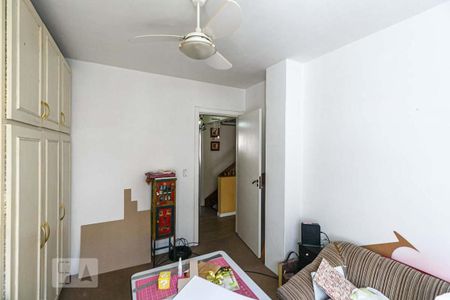 Casa de condomínio à venda com 190m², 3 quartos e 2 vagas Casa de condomínio à venda com 190m², 3 quartos e 2 vagasQuarto 2