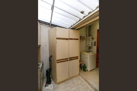 Casa de condomínio à venda com 190m², 3 quartos e 2 vagas Casa de condomínio à venda com 190m², 3 quartos e 2 vagasÁrea de Serviço