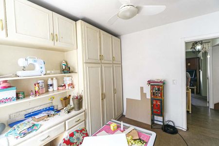 Casa de condomínio à venda com 190m², 3 quartos e 2 vagas Casa de condomínio à venda com 190m², 3 quartos e 2 vagasQuarto 2