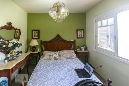 Casa de condomínio à venda com 190m², 3 quartos e 2 vagas Casa de condomínio à venda com 190m², 3 quartos e 2 vagasQuarto 3