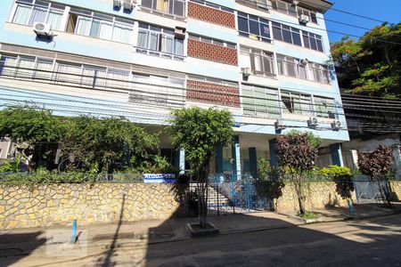 Apartamento à venda com 80m², 2 quartos e 2 vagasFachada