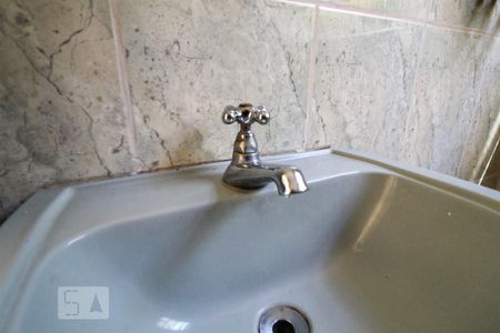 Apartamento à venda com 80m², 2 quartos e 2 vagasBanheiro social