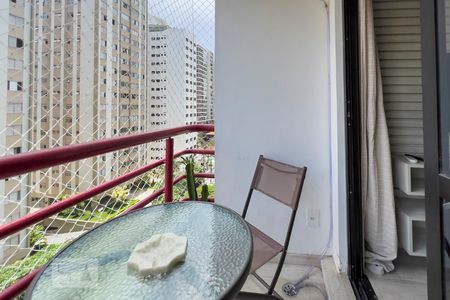 Sacada de kitnet/studio para alugar com 1 quarto, 35m² em Moema, São Paulo