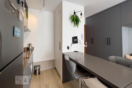 Studio para alugar com 35m², 1 quarto e 1 vaga Studio para alugar com 35m², 1 quarto e 1 vagaCozinha