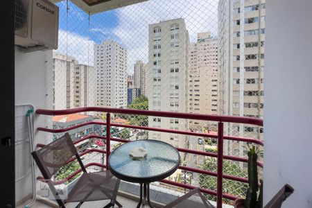 Sacada de kitnet/studio para alugar com 1 quarto, 35m² em Moema, São Paulo