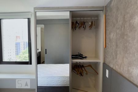 Studio para alugar com 35m², 1 quarto e 1 vaga Studio para alugar com 35m², 1 quarto e 1 vagaSuíte
