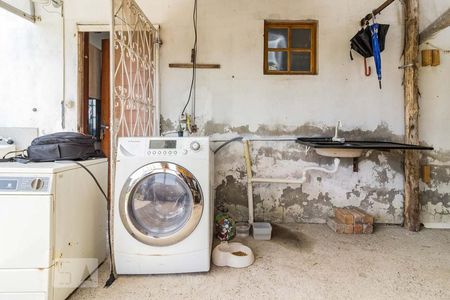 Casa para alugar com 80m², 3 quartos e 5 vagasDetalhe da area de serviço