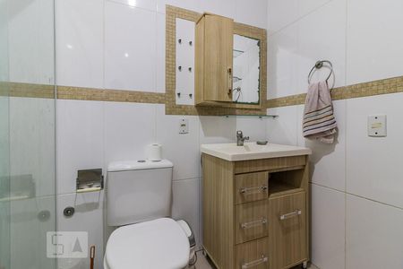 Casa para alugar com 80m², 3 quartos e 5 vagasBanheiro