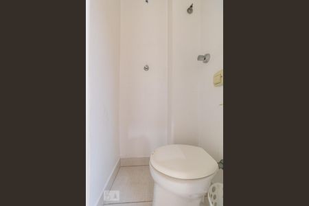 Apartamento à venda com 176m², 3 quartos e sem vagaBanheiro de Serviço