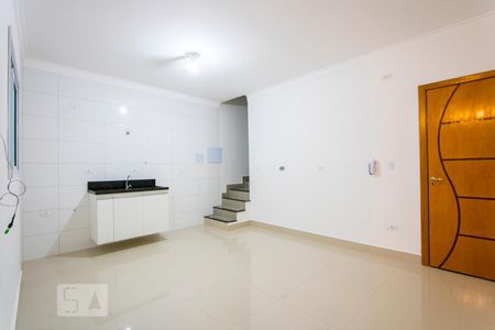 Sala/Cozinha de Apartamento com 2 quartos, 108m² Jardim Guilhermina
