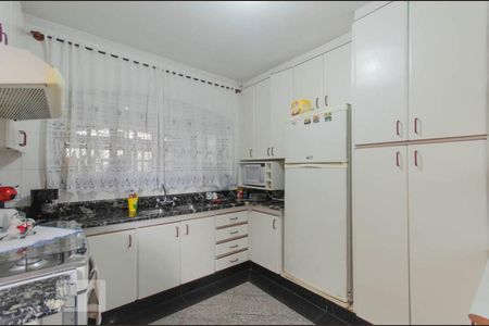 Casa à venda com 262m², 3 quartos e 4 vagasCozinha