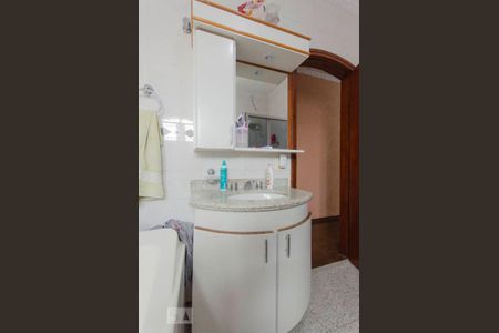 Casa à venda com 262m², 3 quartos e 4 vagasBanheiro Suíte