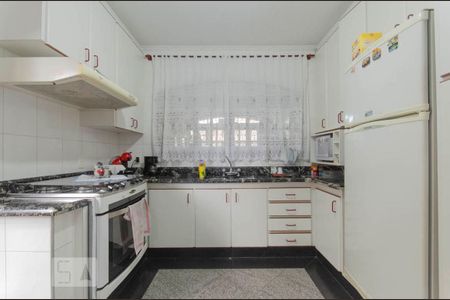 Casa à venda com 262m², 3 quartos e 4 vagasCozinha