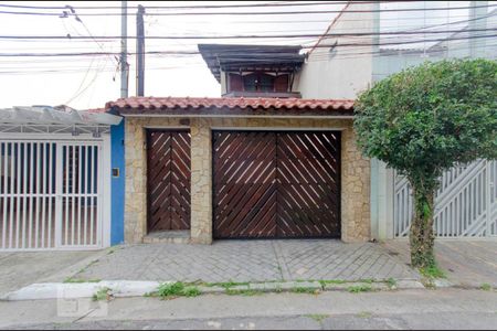 Casa à venda com 262m², 3 quartos e 4 vagasFachada