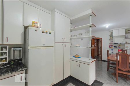 Casa à venda com 262m², 3 quartos e 4 vagasCozinha