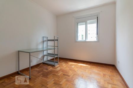 Quarto 1 de apartamento para alugar com 2 quartos, 74m² em Jardim das Bandeiras, São Paulo