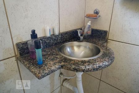 Lavabo de casa de condomínio à venda com 3 quartos, 96m² em Vila Paranaguá, São Paulo